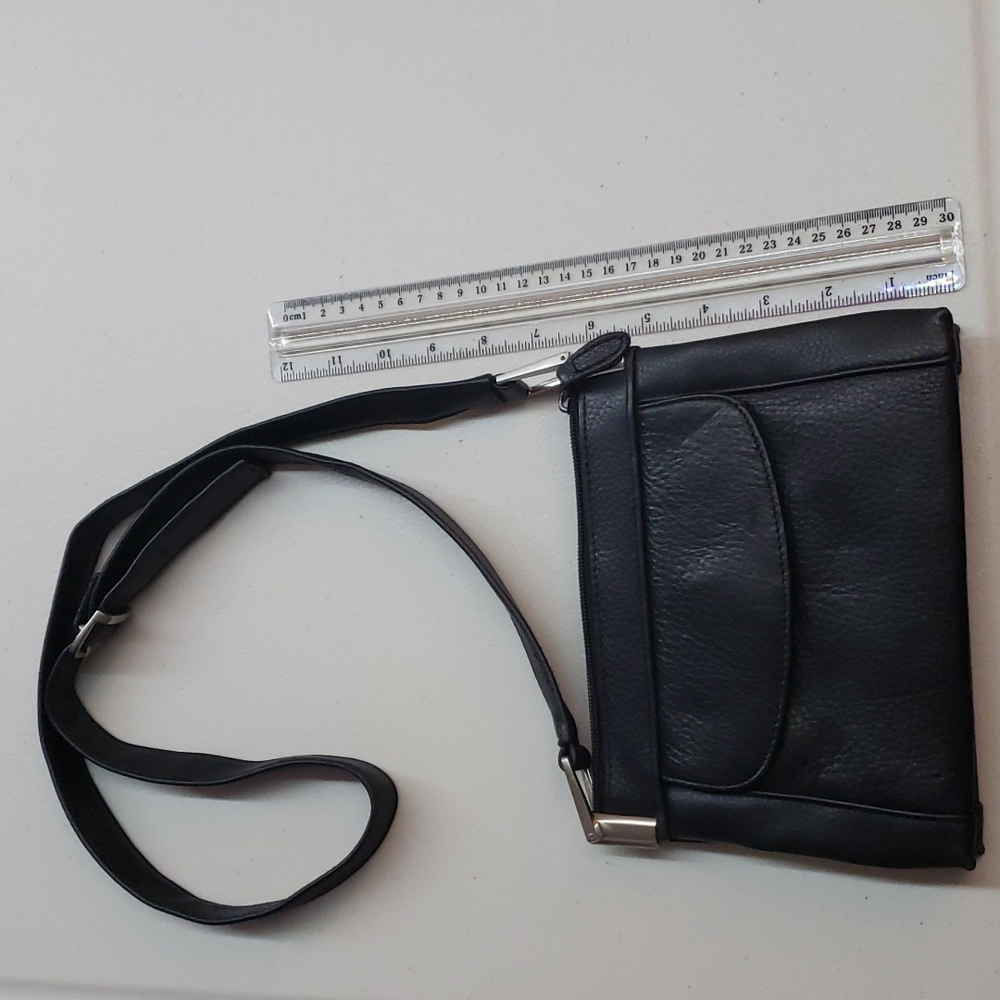 ST JOHNSBAY HANDBAG GENUINE LEATHER